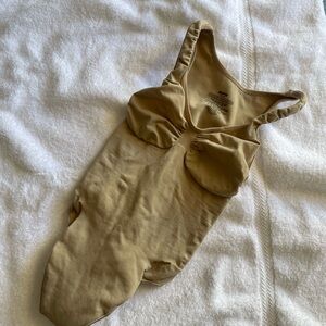 Skims thong body suit- new without tags